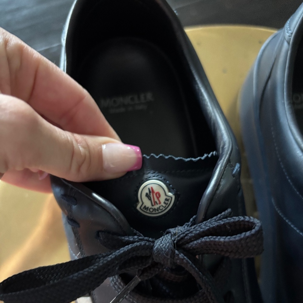 Mens Moncler Navy blue leather sneakers - Picture 4 of 5